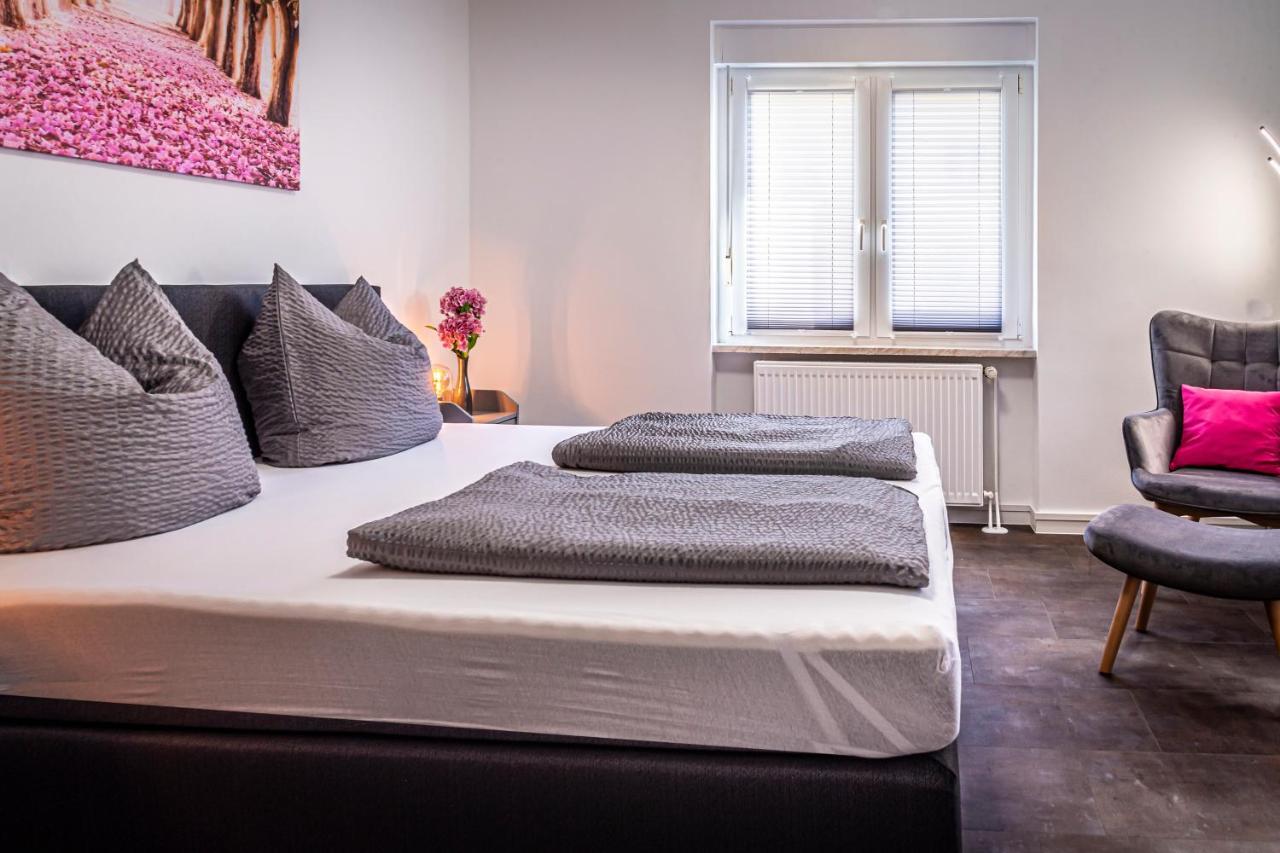 Komfortable Ferienwohnung In Halle Halle  Luaran gambar