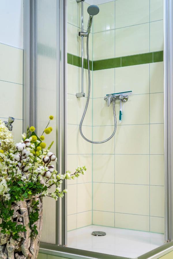 Komfortable Ferienwohnung In Halle Halle  Luaran gambar